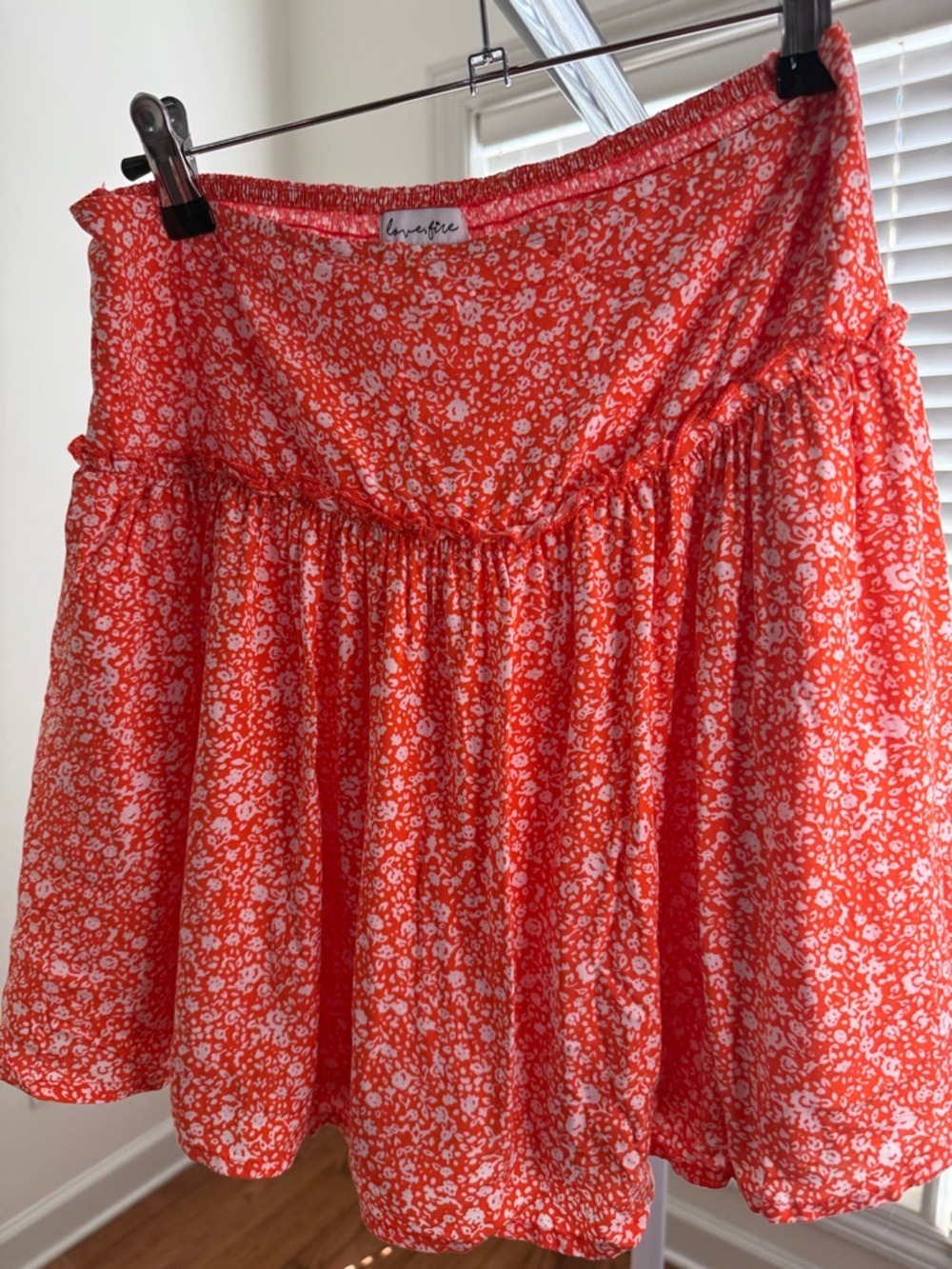Love, Fire  orange Floral Mini skirt/with shorts attached sz L NWT